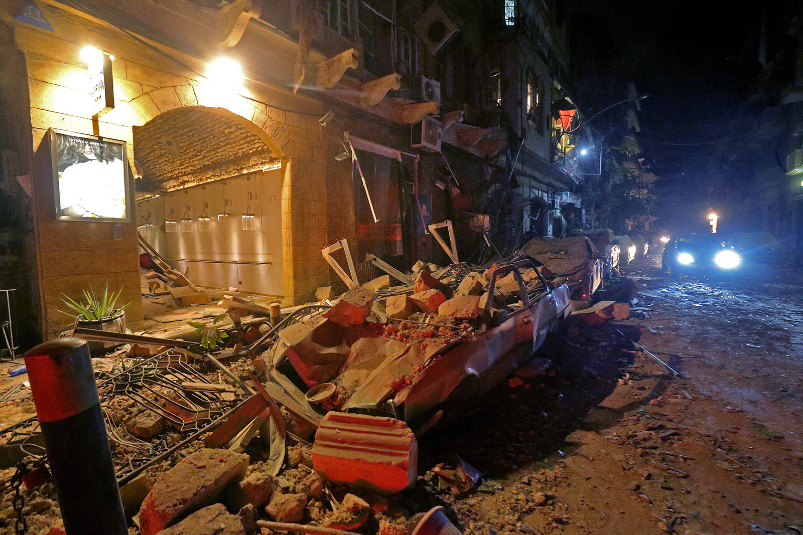 Deadly explosion in Beirut shocks the world, Trump said it “looks like a terrible attack”