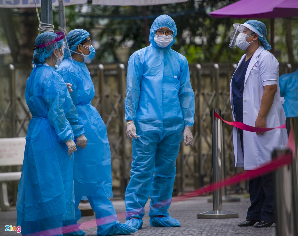 another hospital in da nang removed lockdown after 14 days of isolation