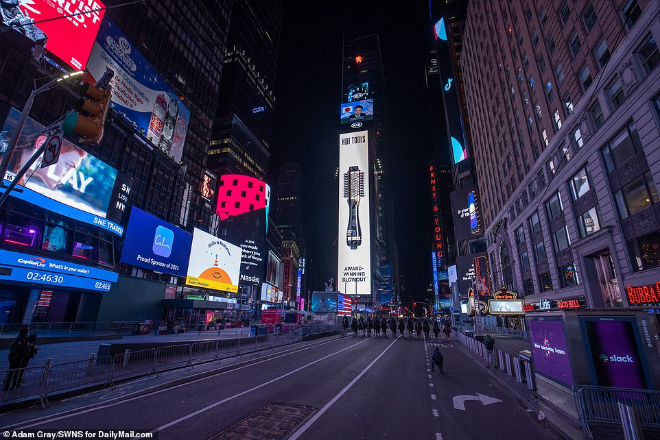 US's Times Square celebrates 2021 beginning