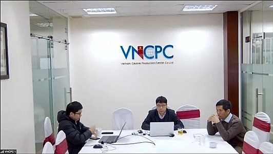 Mr. Dinh Manh Thang (on the right) – VNCPC’s RECP expert