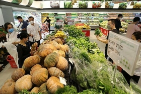 hanoi supermarkets are able to meet peoples goods demand even covid 19 cases increasing