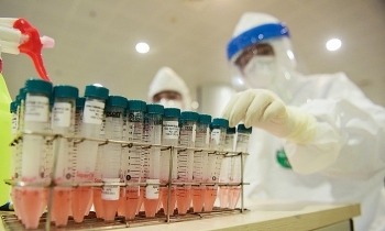 200,000 rapid test kits for large-scale Covid-19 testing has been imported into Vietnam