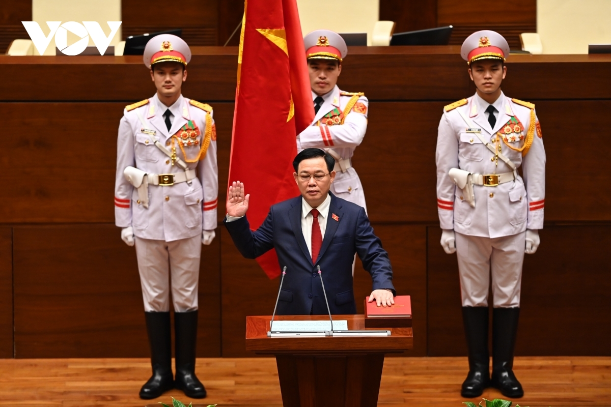 vietnam national assembly to have new leader vuong dinh hue on march 31