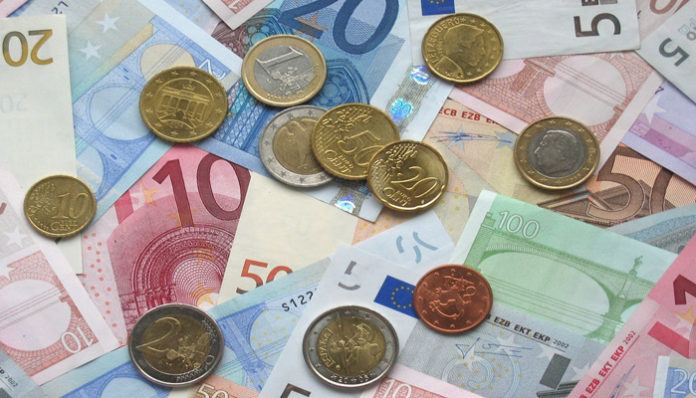 Euro exchange rate today:  currency converter, buying & selling rate