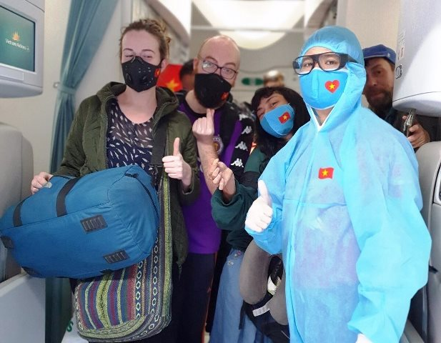 vietnams air carriers to resume domestic flights next week as coronavirus eases