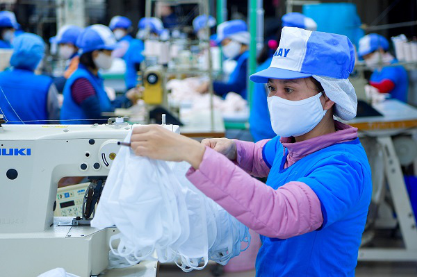 Vietnam expects to become a cloth face mask production giant