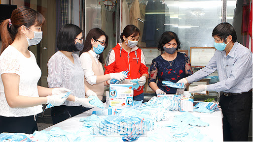 vietnam expects to become a cloth face mask production giant