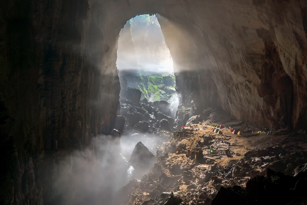 Son Doong Cave Stand Among The World's 10 Greatest Natural Caves