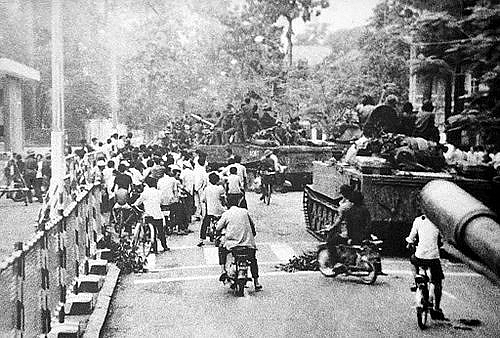 vietnams memorable pictures of the south liberation day on april 30 1975