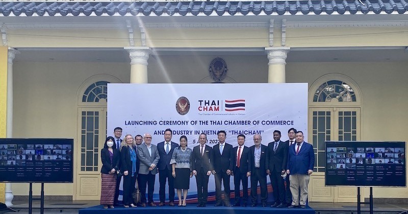 thai chamber of commerce industry connects with more thai investors to vietnam