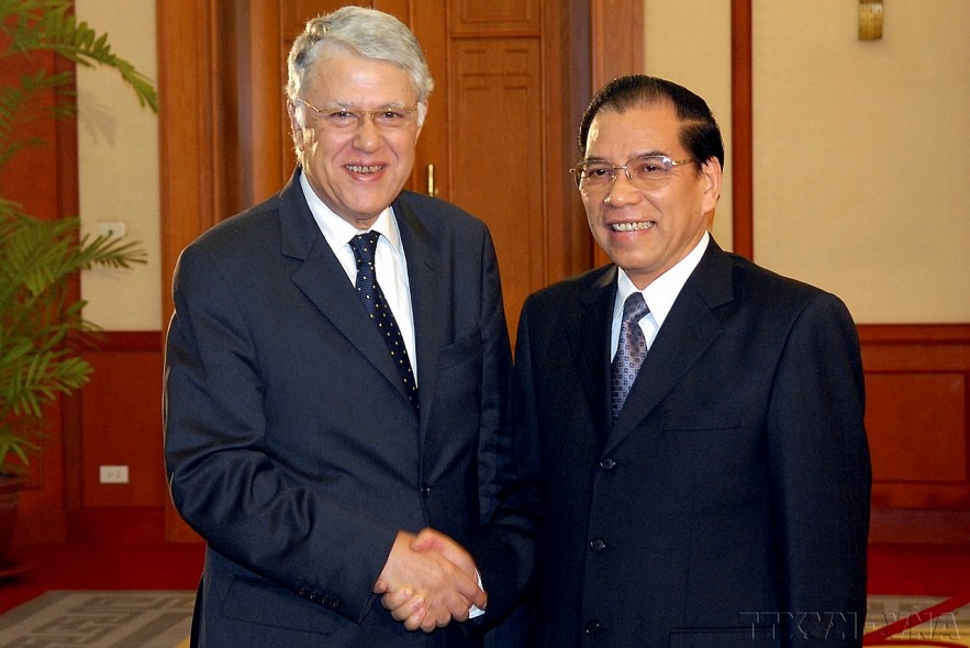 The General Secretary of the Communist Party of Vietnam Nông Duc Manh received the Moroccan Prime Minister Abbas El Fassi during his official visit to Vietnam.