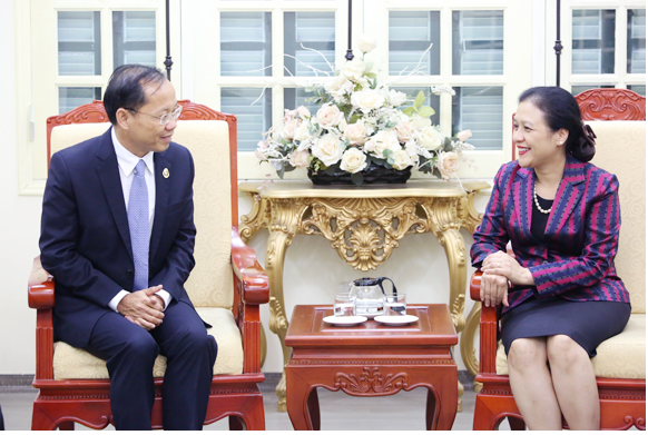 royal cambodian ambassador sends a congratulatory letter to the vufo president