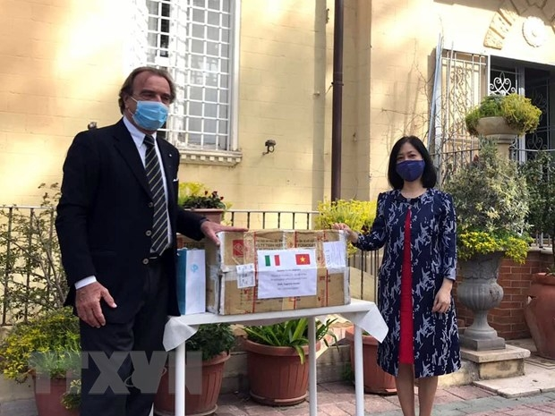 the vietnamese embassy in italy provided medical supplies to support the host country against covid 19