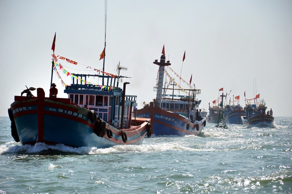 chinas illegal activities in the bien dong sea how is it dangerous and should be vigilant