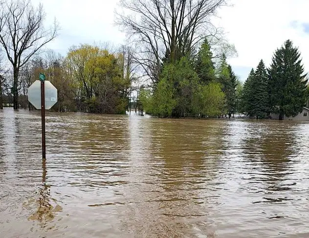 edenville dam breaks in michigan us seems to face consecutive disasters amid worst coronavirus pandemic