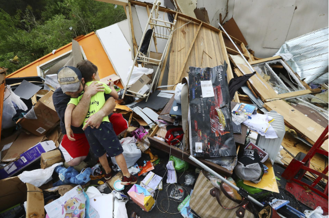 edenville dam breaks in michigan us seems to face consecutive disasters amid worst coronavirus pandemic