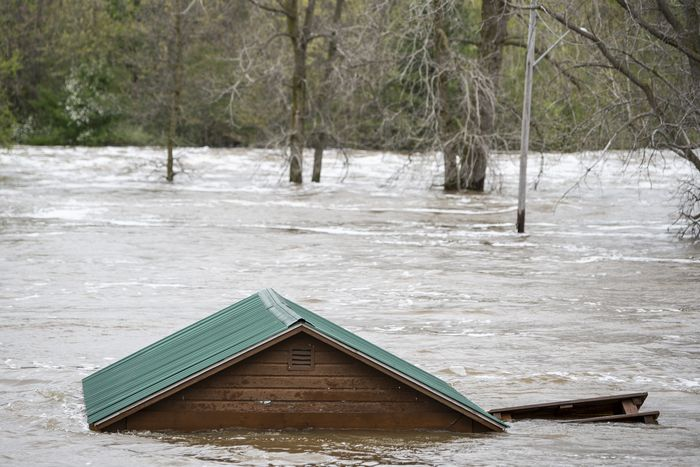 edenville dam breaks in michigan us seems to face consecutive disasters amid worst coronavirus pandemic