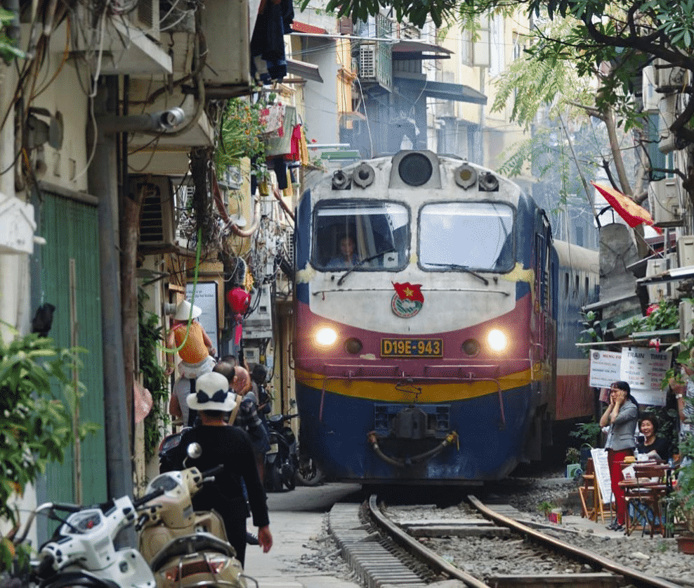 6 amazings hanoi touches your hearts