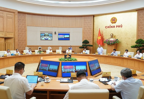 vietnam pm agrees to reopen services of karaoke parlors and discos