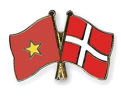 vietnam sends greetings to denmark on constitution day