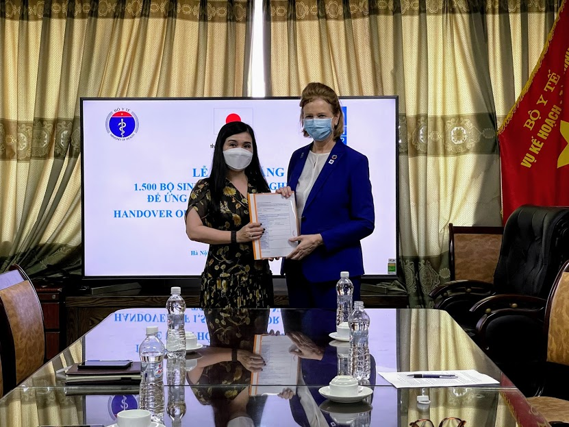 UNDP Vietnam supports more than 1,500 RT PCR kits for urgent testing in outbreak hotspots