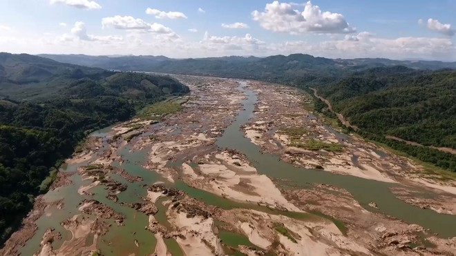 Mekong River Facing Severe Drought Amidst Serious Flooding In China ...