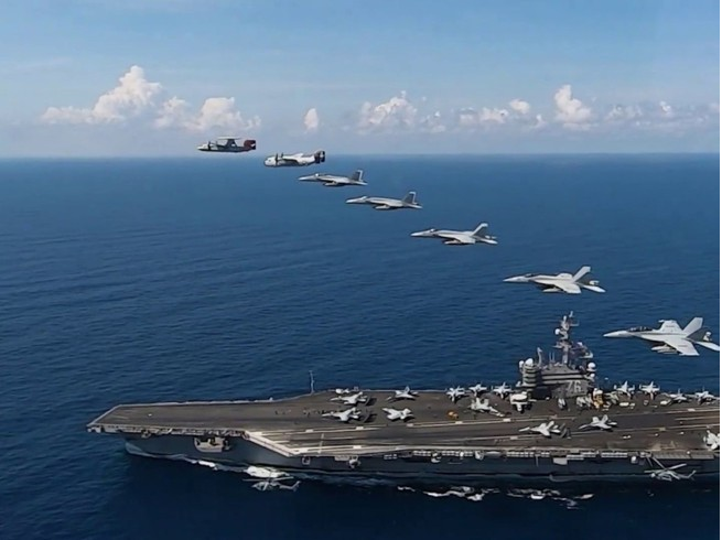 us sent two aircraft carriers many warships to the east sea south china sea amid chinas drills