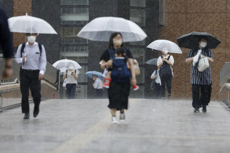 'Severe' Covid-19 Cases Surge in Tokyo While New Tropical Storm Spares Olympics