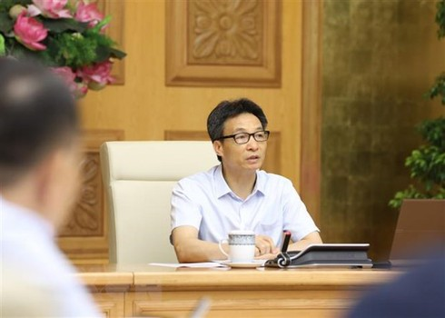vietnam deputy pm orders strictly handling violations of covid 19 control regulations