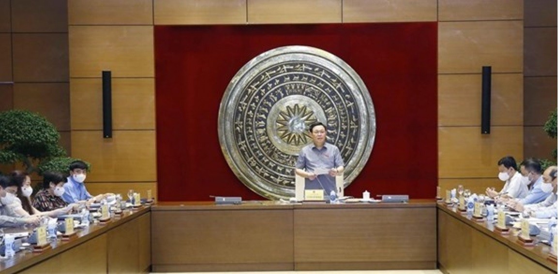 National Assembly Chairman Vuong Dinh Hue speaks at the event (Photo: VNA)