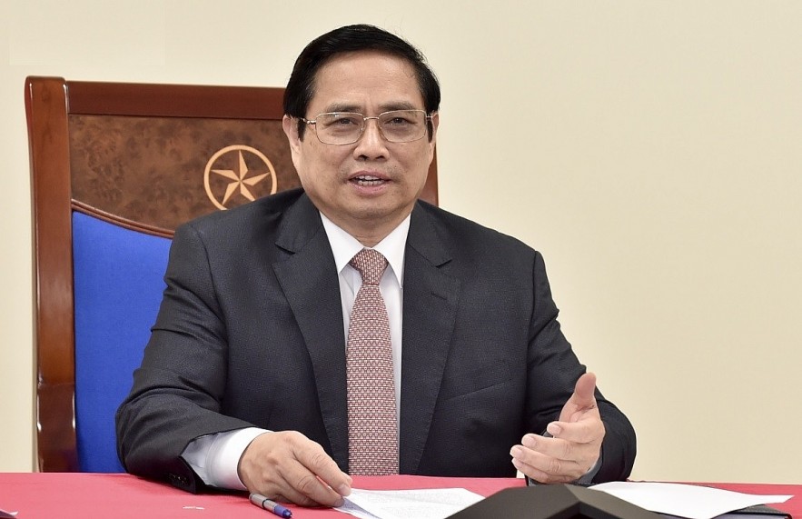Prime Minister Pham Minh Chinh asks CEO of AstraZeneca Pascal Soriot to accelerate the delivery of vaccines to Vietnam during their phone talks held on August 19.