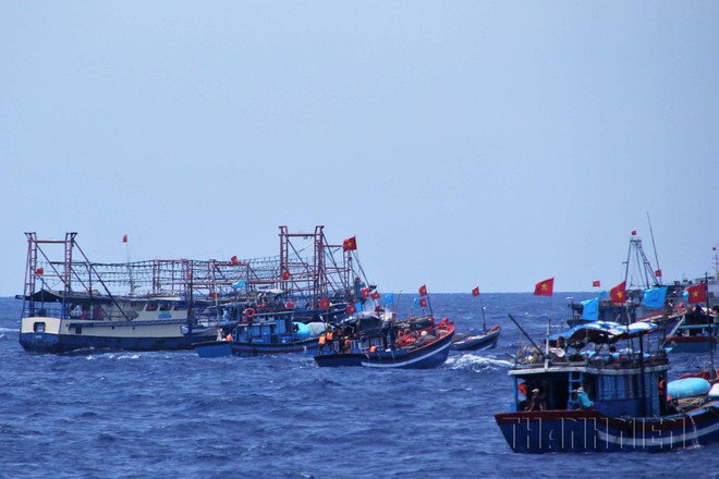 Forces of "ferocity" in the Bien Dong Sea (South China Sea)