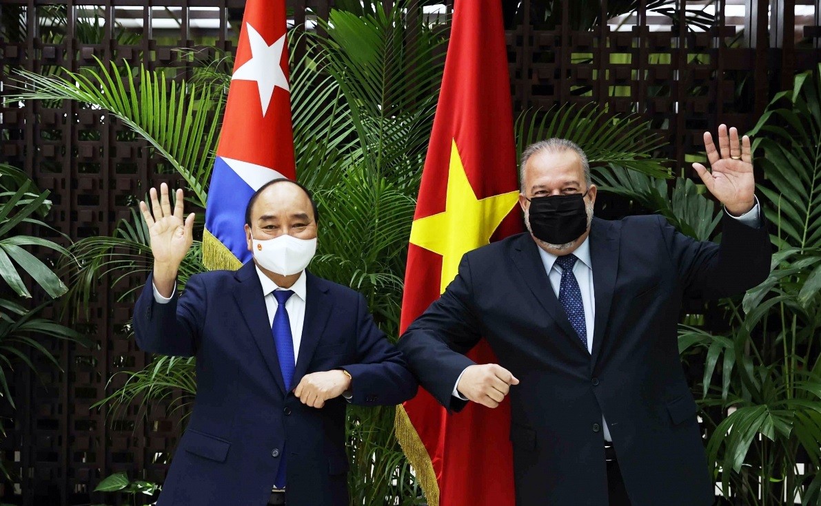 state president nguyen xuan phuc meets with cuban prime minister in havana