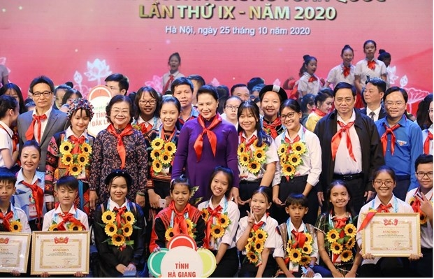 Outstanding children honoured at Hanoi ceremony