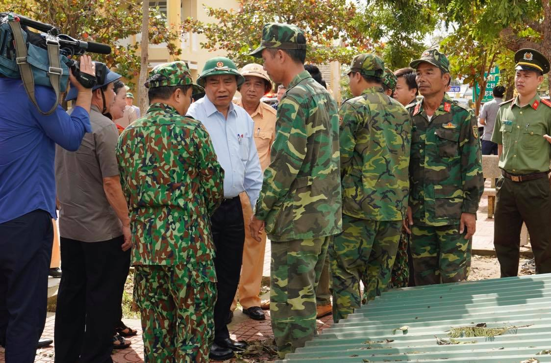 PM Phuc conducts inspection tour to storm-hit provinces