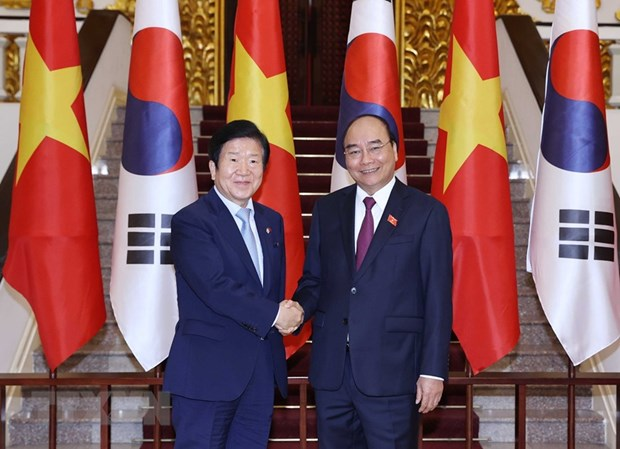 Vietnam Prime Minister meets RoK's top legislator