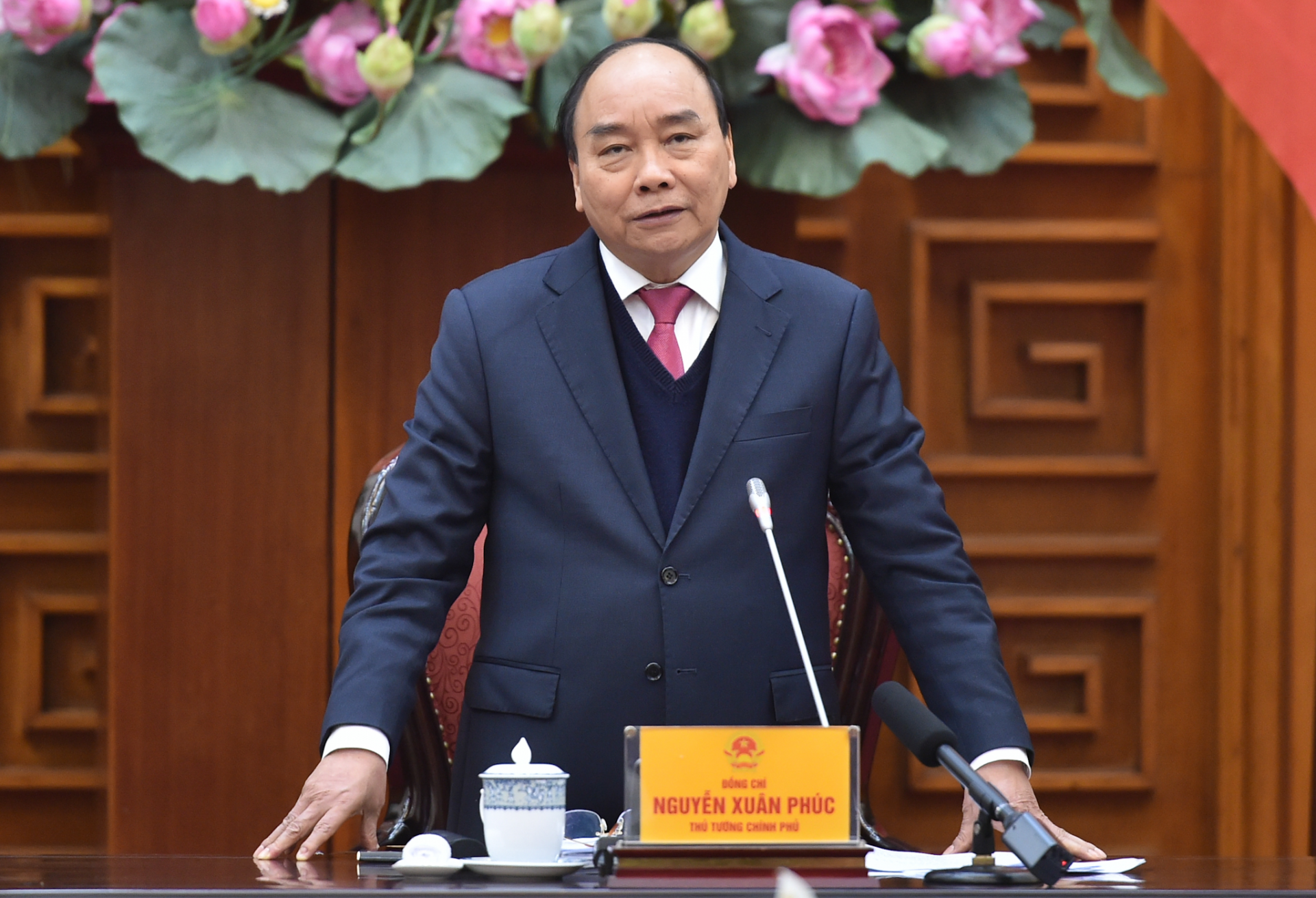 PM Phuc encourages establishment of Vietnam's vaccine research and development center