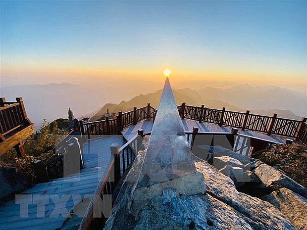 On top of the Fansipan Mountain in Lao Cai. Photo: VNA