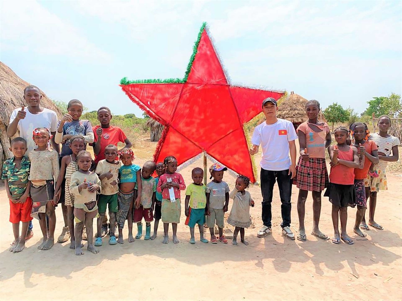 Overseas Vietnamese Join Projects in Angola