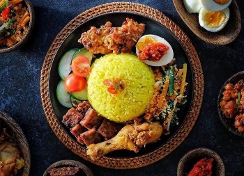 Unique Southeast Asian Cuisine Made From Rice