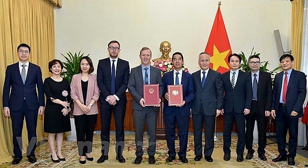 Prospects for Cooperation Between Vietnam, Switzerland and UK