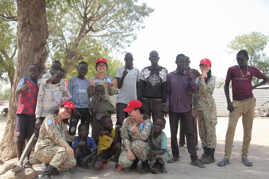 Vietnamese 'Blue Beret' Soldiers Support South Sudanese Prisoners