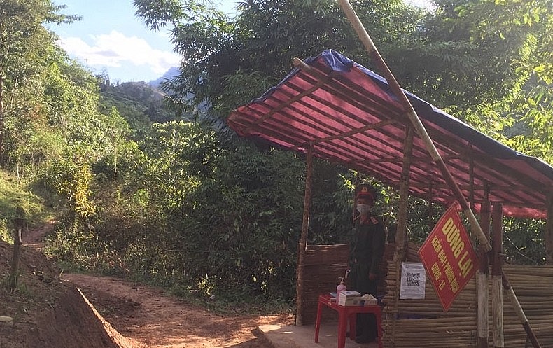 Vietnamese Soldiers Celebrate Tet on the Border