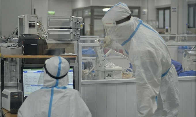 Doctors at Hanoi Covid Treatment Center on Jan 31, 2022. Photo by the center