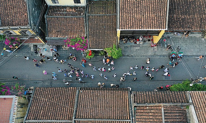 Tourists in Hoi An in central Vietnam, March 2021. Photo: VnExpress