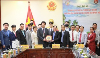 Ben Tre and RoK Businesses Further Financial Ties