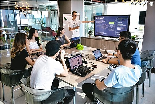Vietnamese Startup Community Towards Global Solutions