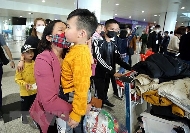 First Overseas Vietnamese Return from Ukraine