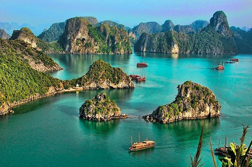 Ha Long Bay is listed among top 10 must-visit Asian destinations by The Travel