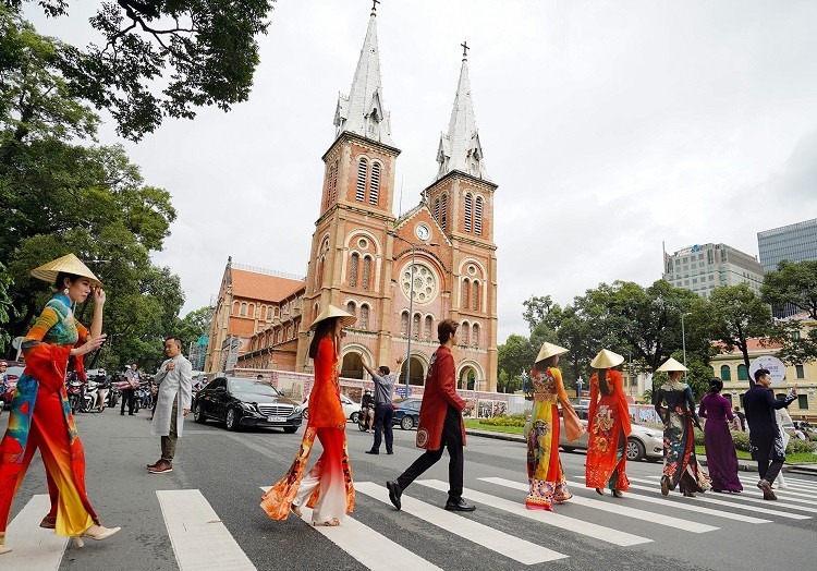 Vietnam's Reopening Plan Strengthens Domestic Tourism